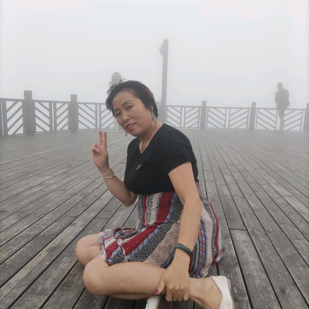 蓝山红娘阿英