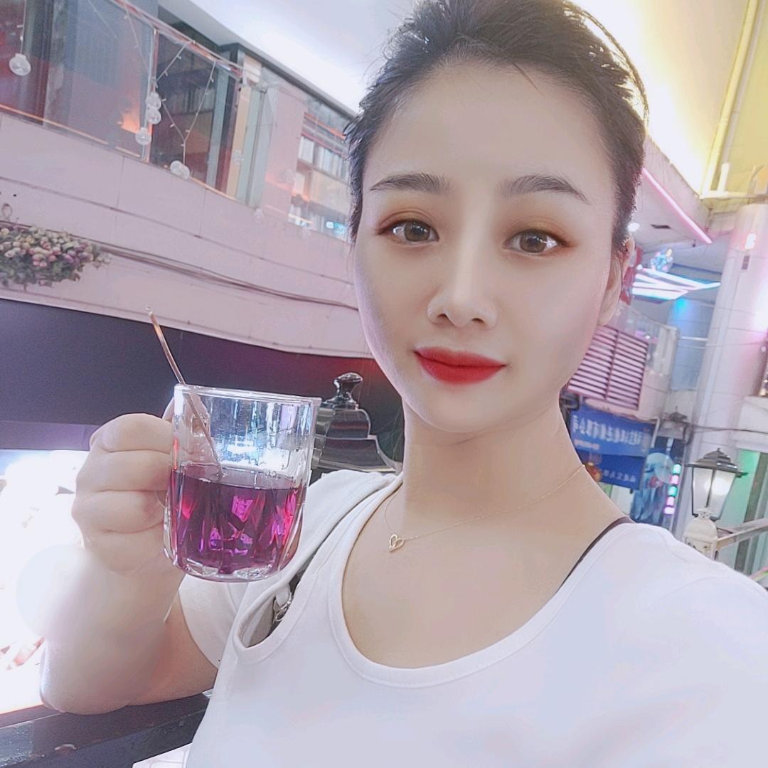 莉莉