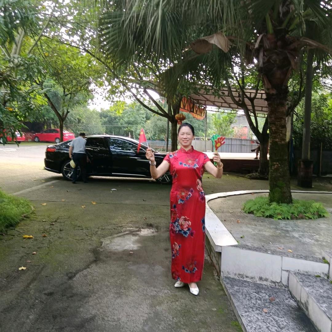 泸州鑫彩玻璃制品有限公司