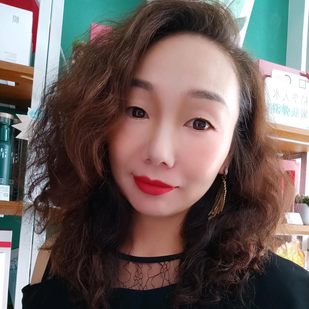 兴平市西城三草二木专卖店