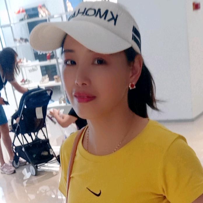 王    姐