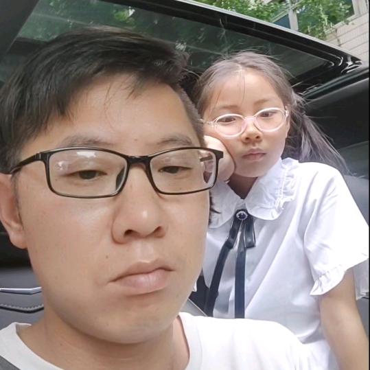 富通卷帘门厂！罗建忠