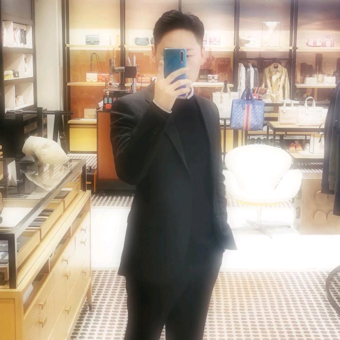 徐州 蔻-驰 亮哥