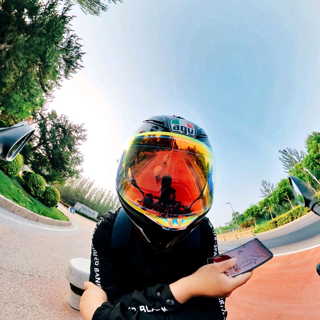 骑Kawasaki🏍️做最深情的人🌻