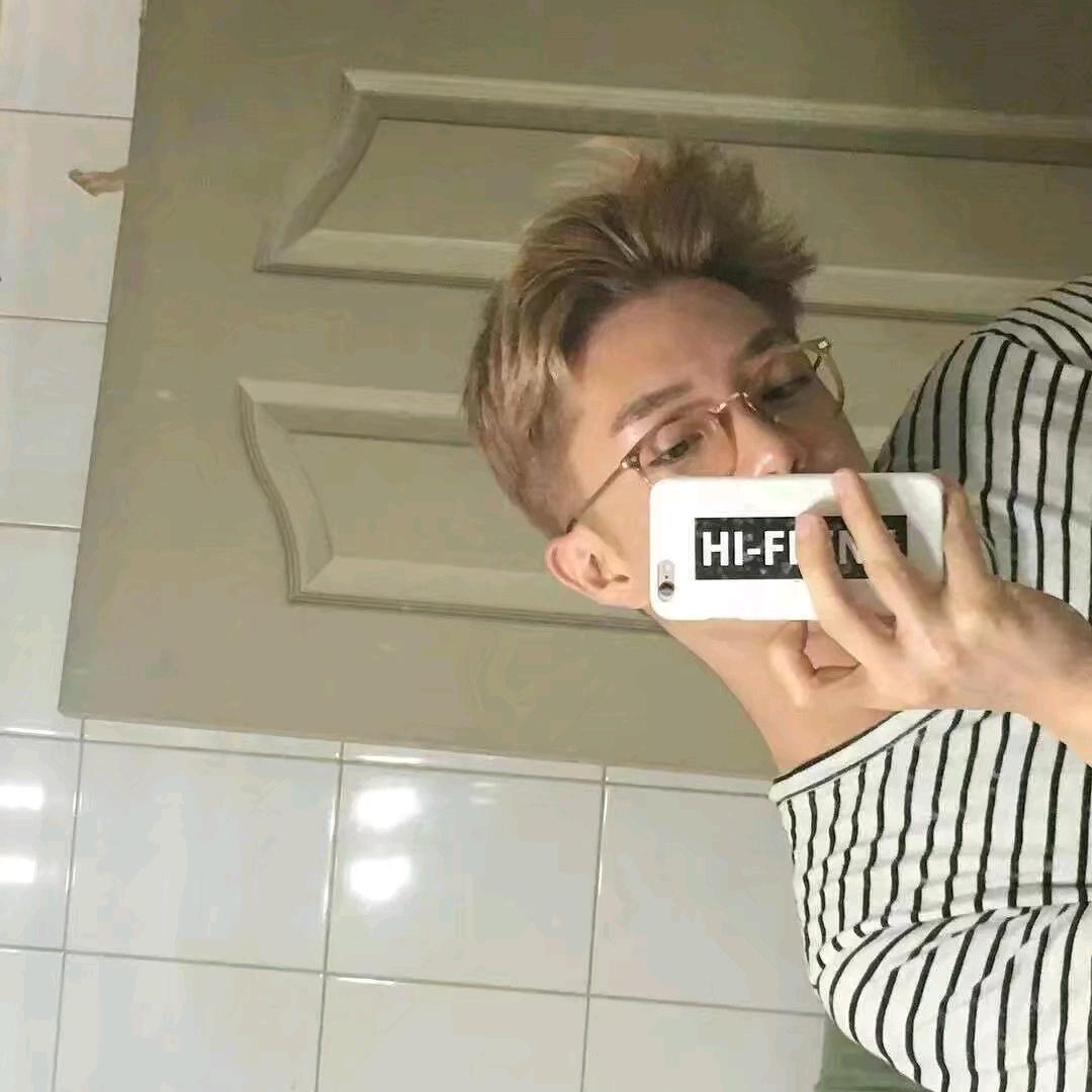 派大星的老板 🪽