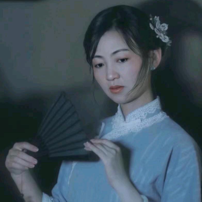 彩云伴海鸥