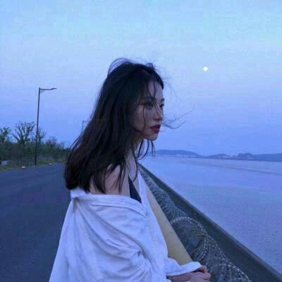 @莉