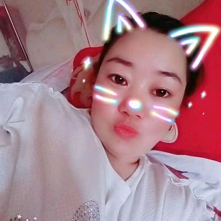 爱笑的女生