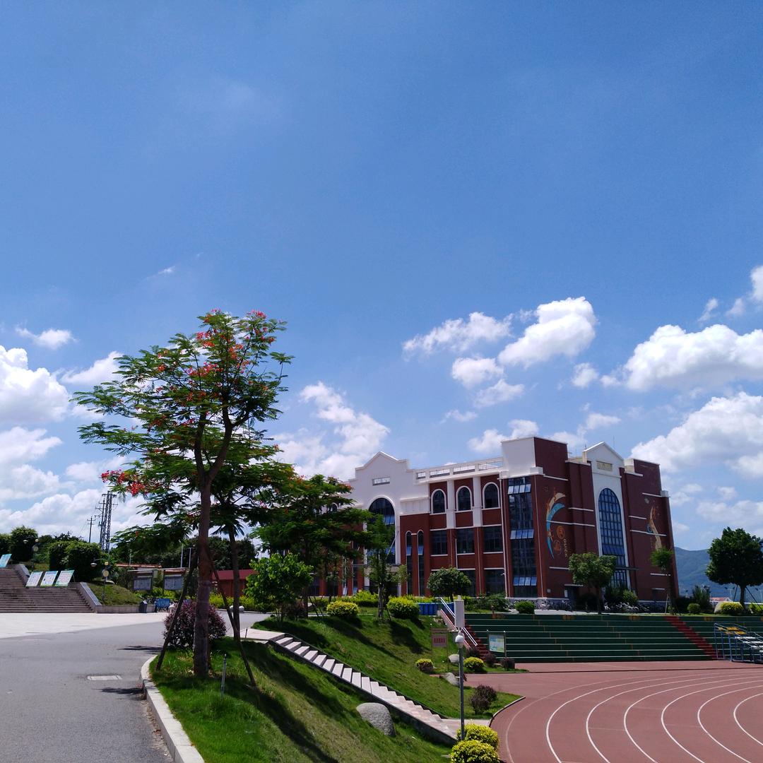 角美中学学生会