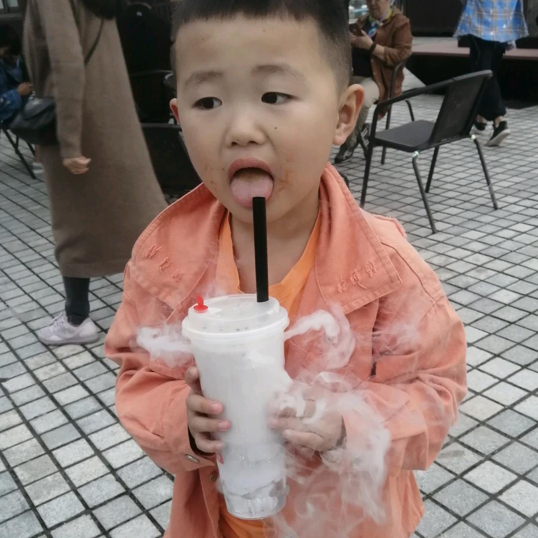 霞光四射