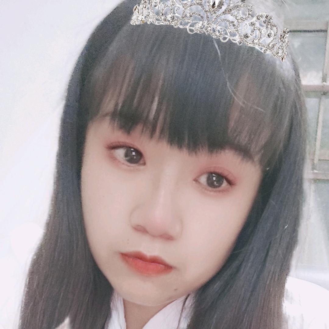 浅颜半夏 ୧⍤⃝🍓୧⍤⃝🌸୧⍤⃝🍎