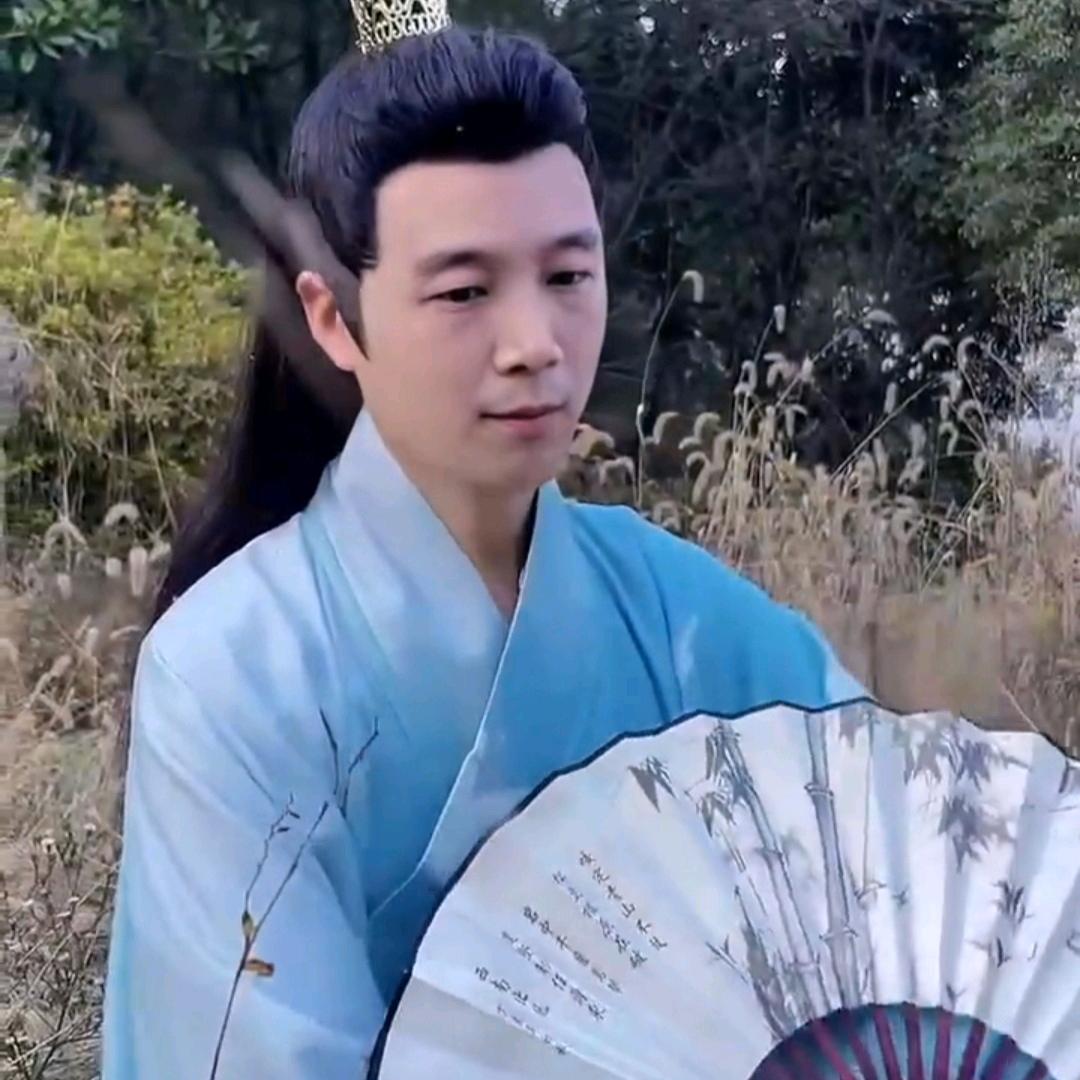 <鄂E>人在岳阳