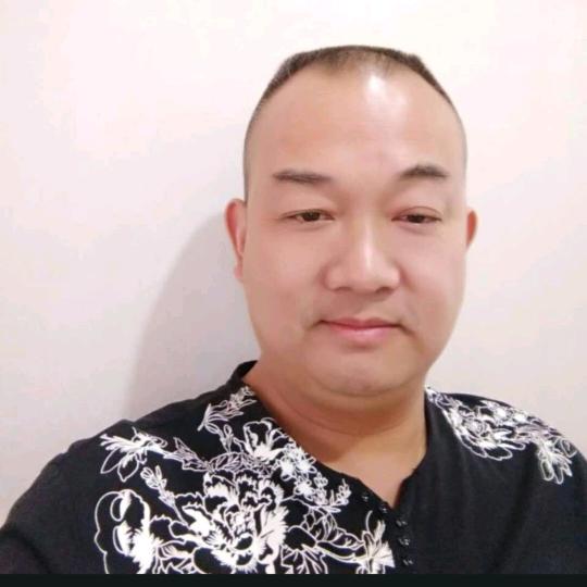 苍渡李渭彬