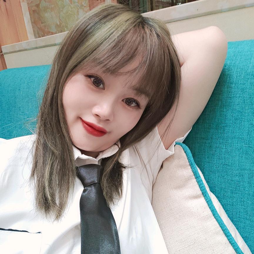 🔥轻素栖花里😘余燕（仲巴店）