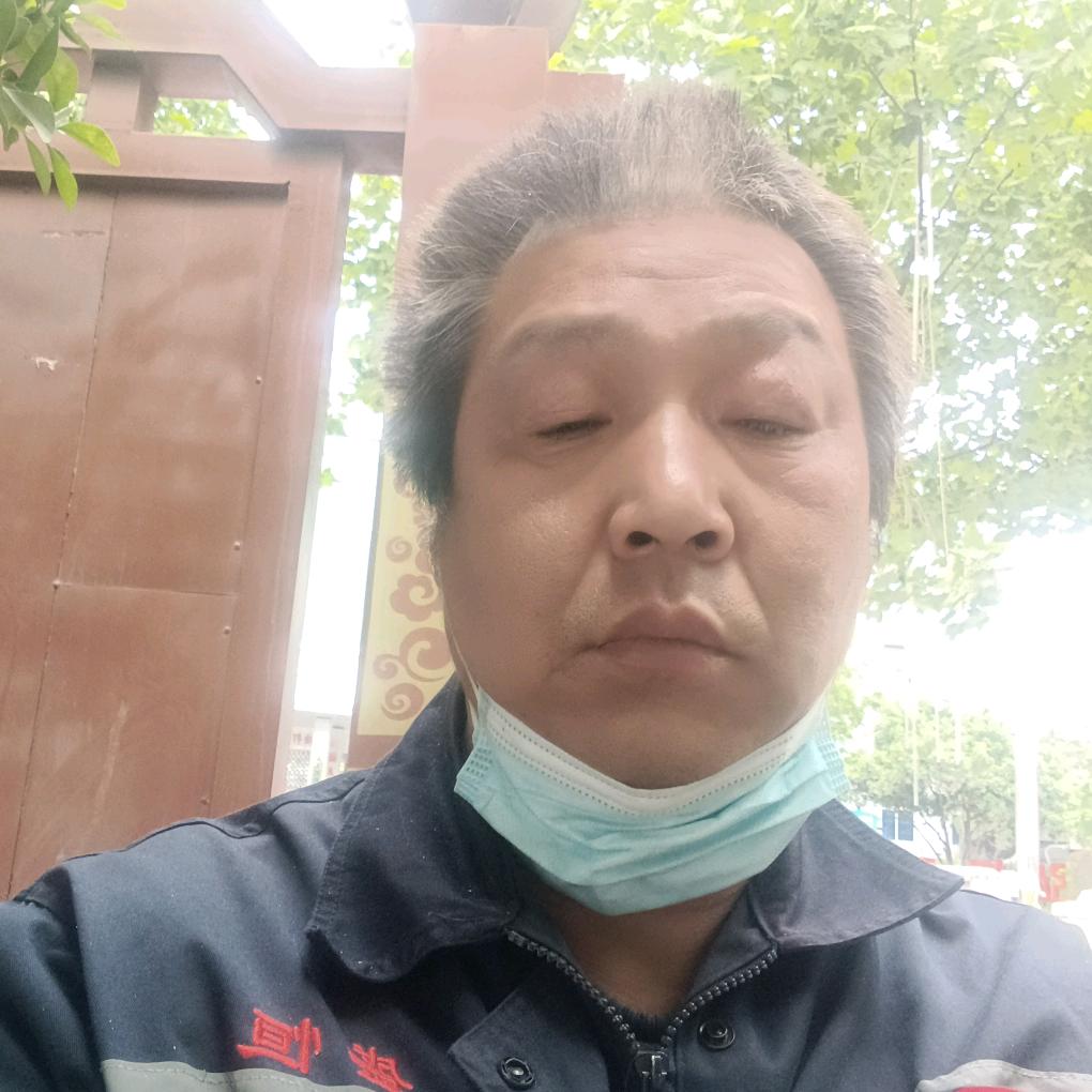 张宏