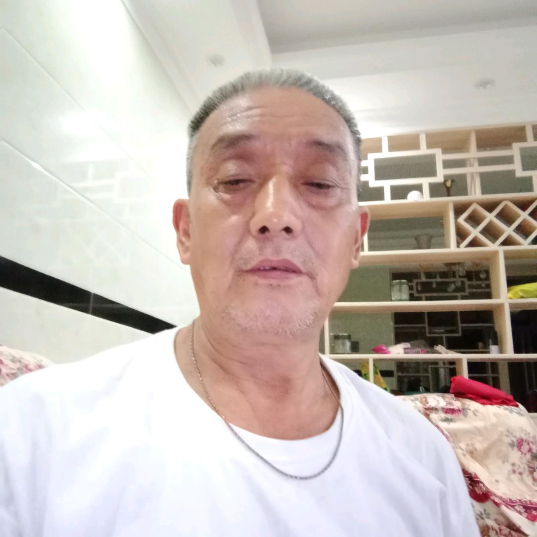 龚四凯  一屋二人  三餐四季