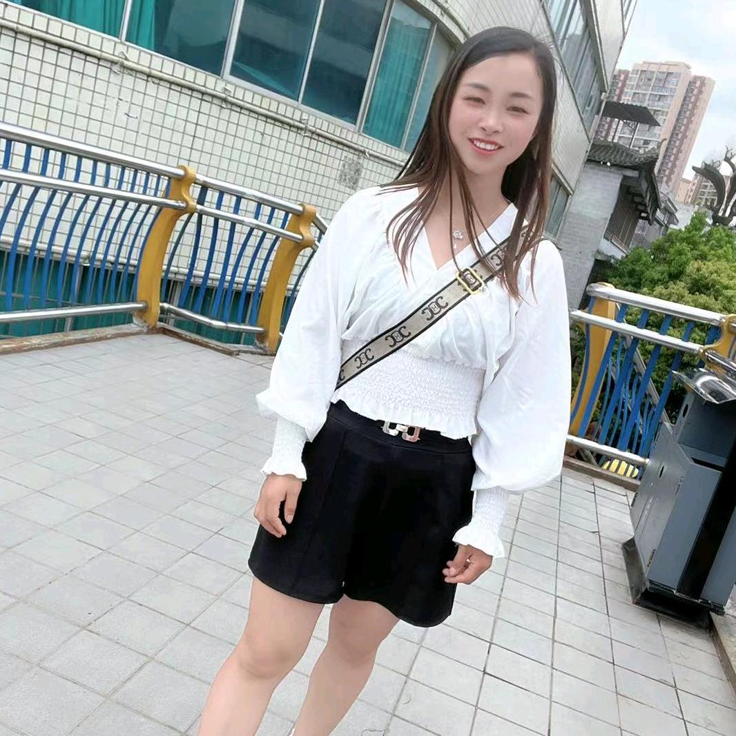 云@儿（可小衣）