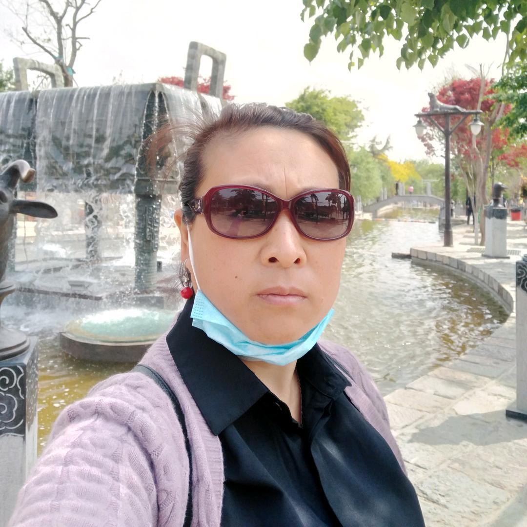 两个貂皮大衣