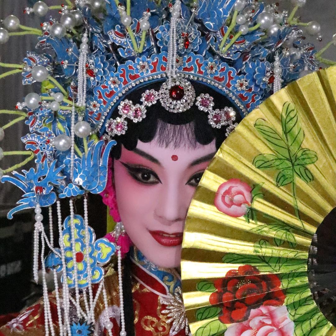 施方燕