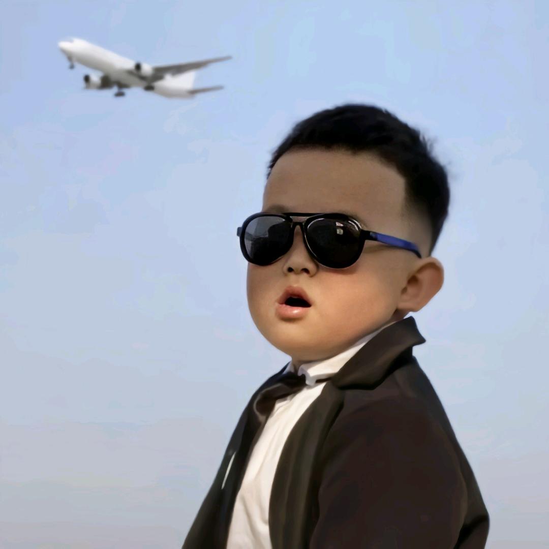 狡猾的牛爷爷cosplay女仆勾引壮壮妈