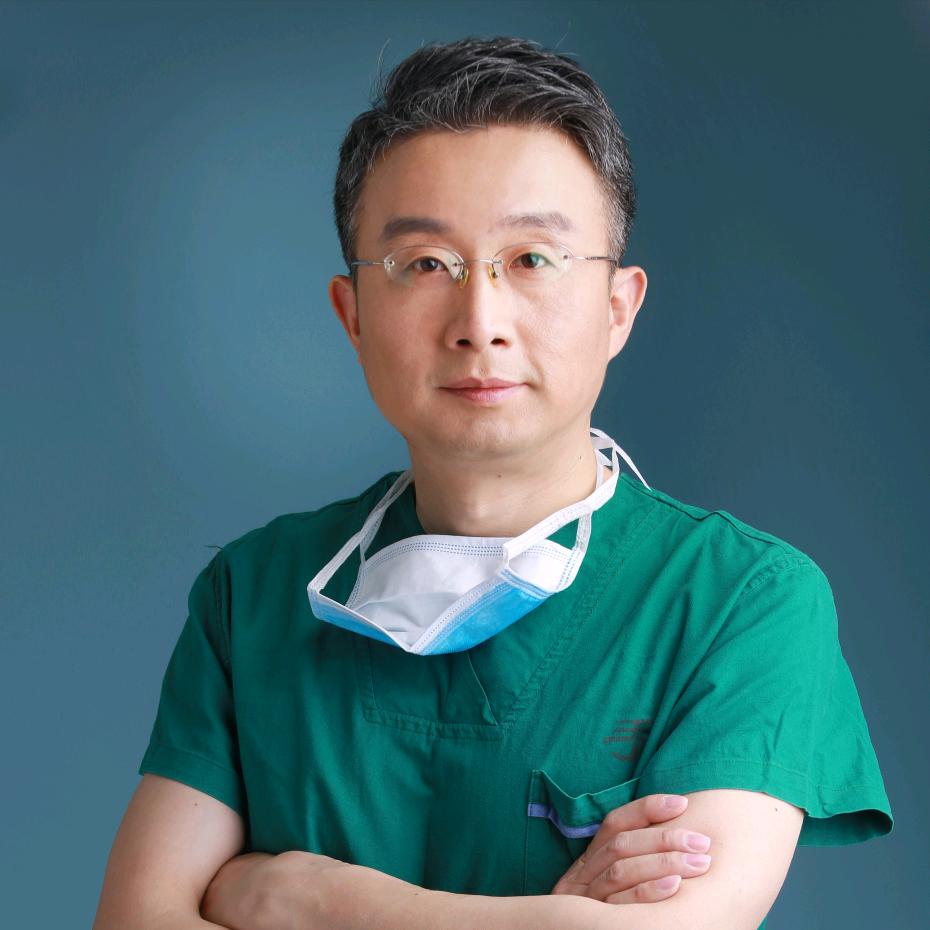 整形美容专家 薛峰博士