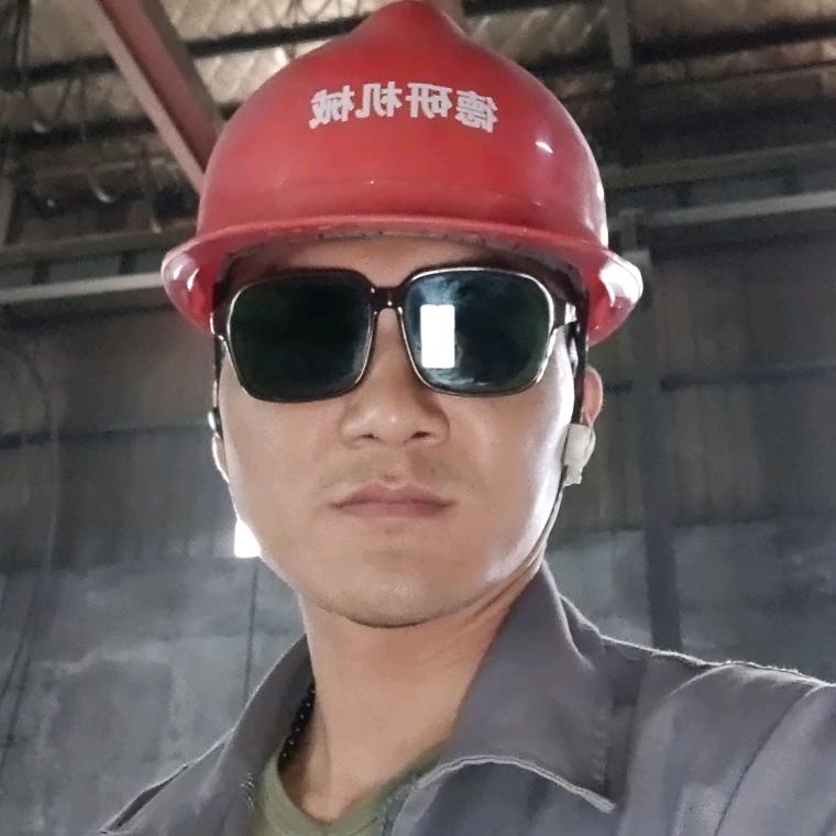 洛阳（锤子）军哥
