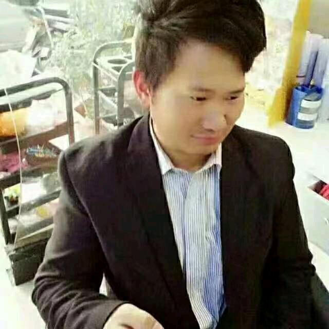 昆明做装修的小军