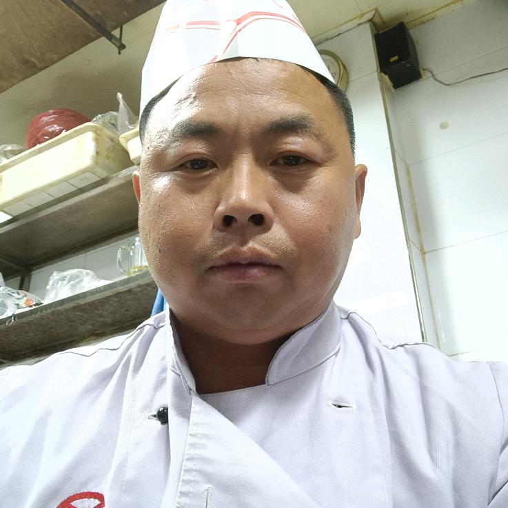 爱你的人