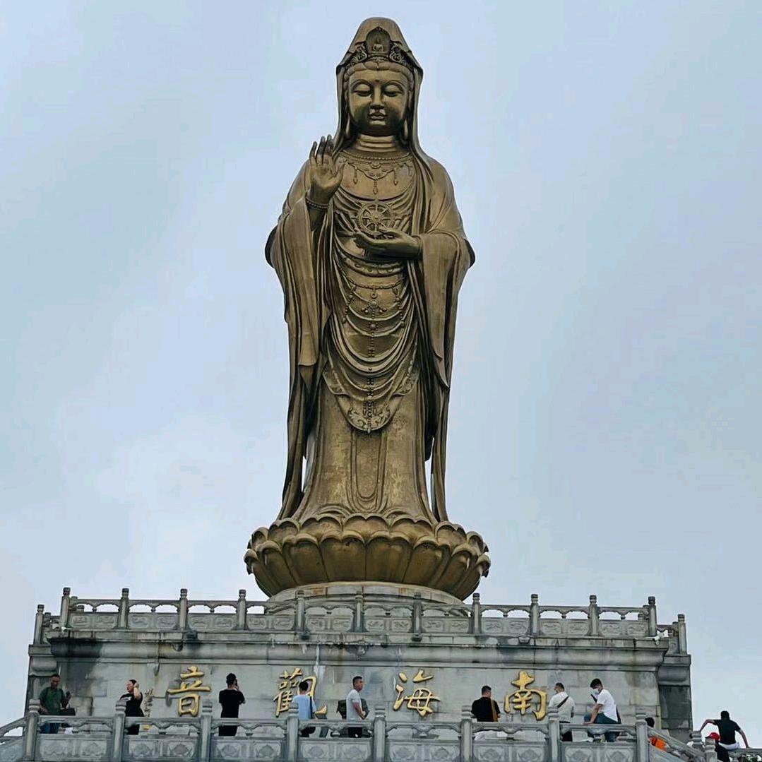 楼店路口葛记烤鸭店，铁板鸭，麻椒鸡，