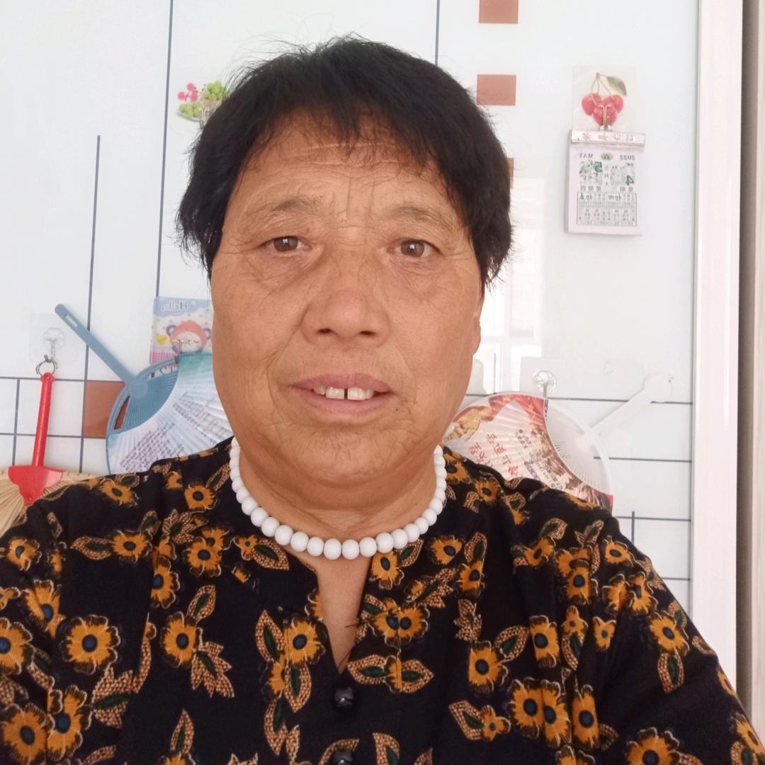曹术梅