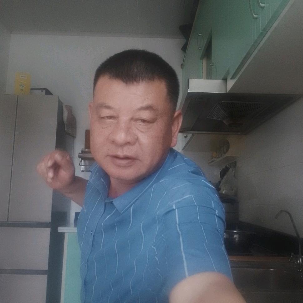亮歌，傅东海