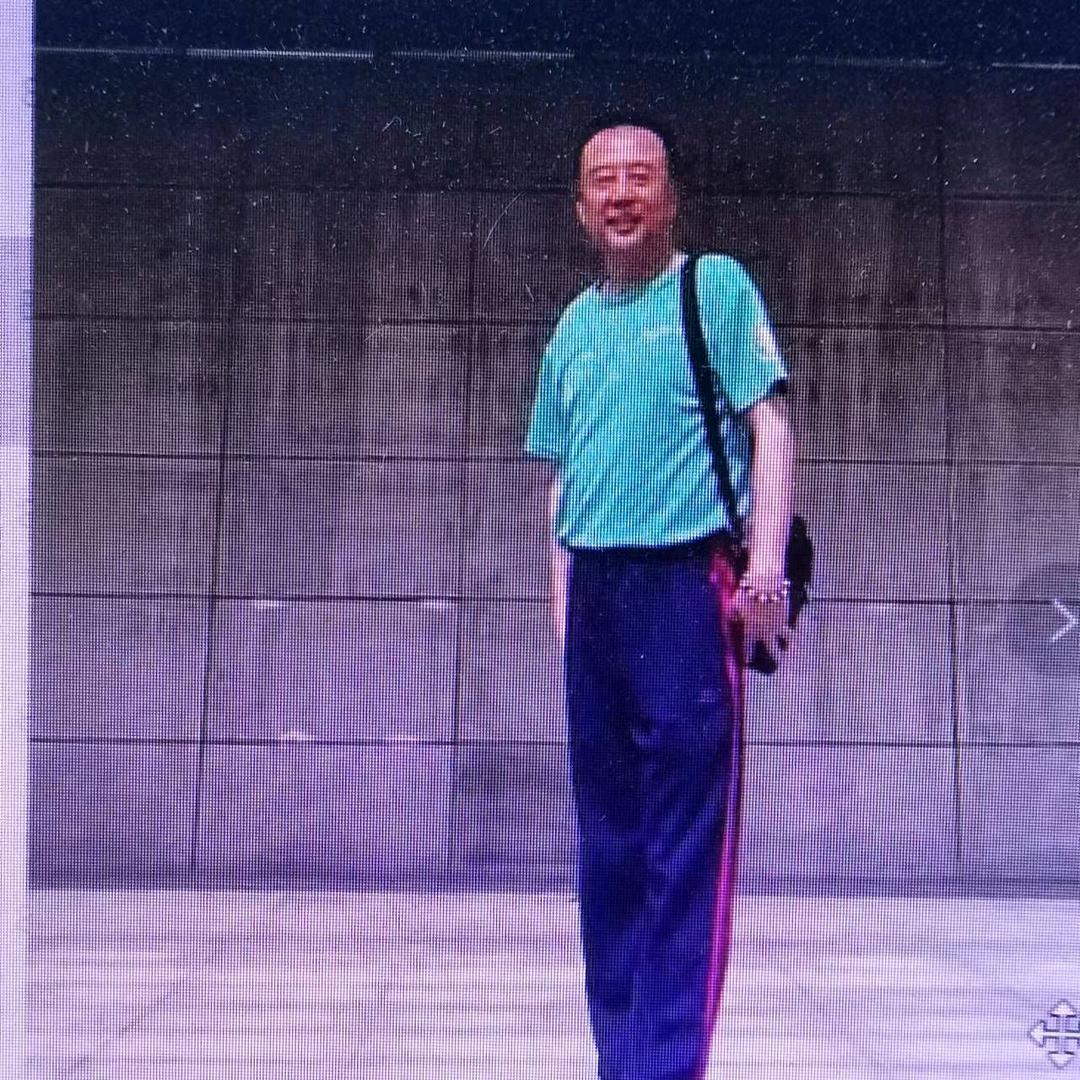 爱吃爆鱼的布朗德头像
