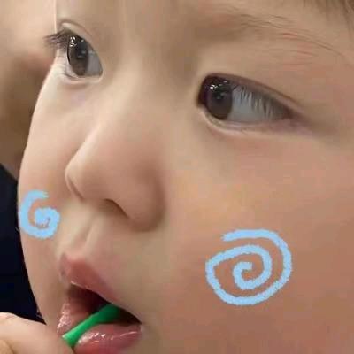 要开心的小叶