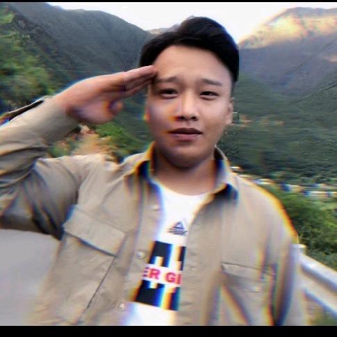 会飞的扎西锅巴