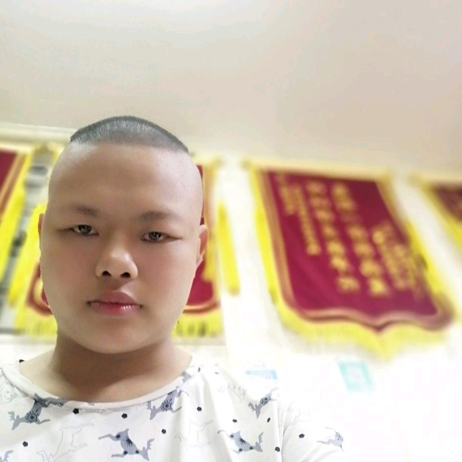 5522LMH罗明豪