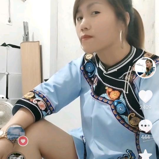 杨佳英91485676309