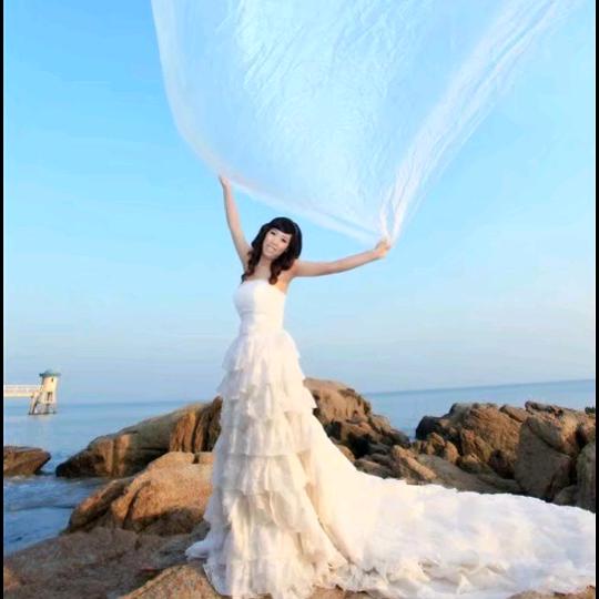 扛着锄头挖地球的曾菇娘