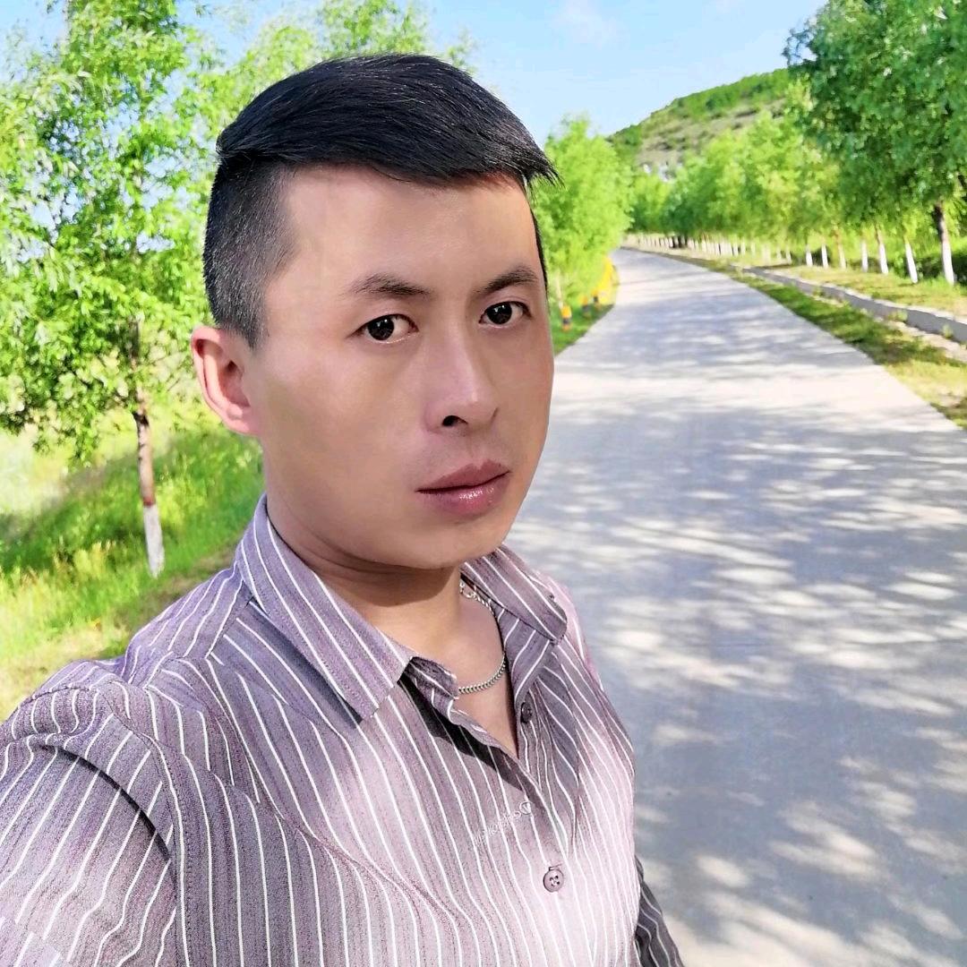 小张…