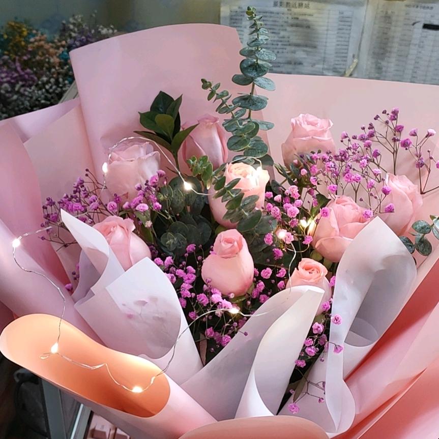 (๑•̀㉨•́ฅ✧ 早