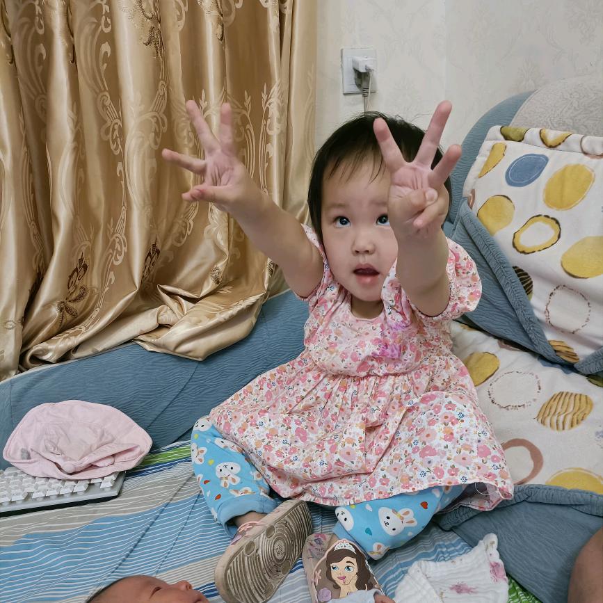 妞妞的阿达