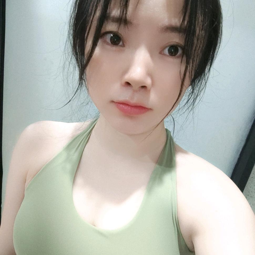喵三岁^O^