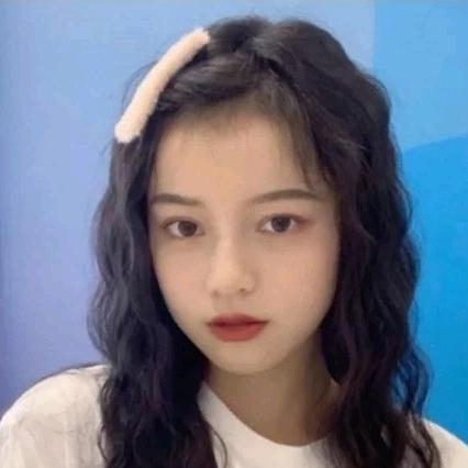 一个不知名的美女