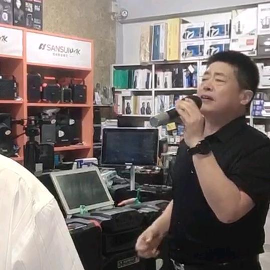 宁津四哥爱唱歌