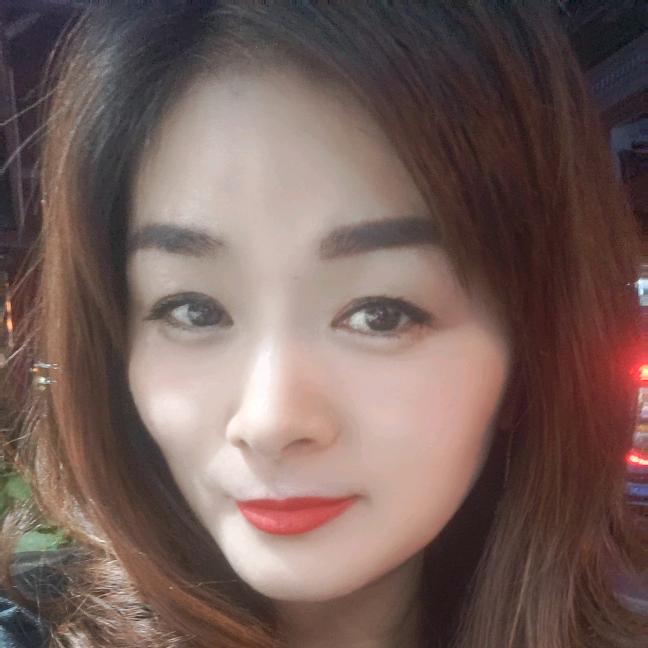 英子