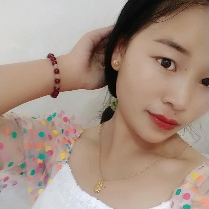 剪了长发﹌断了情