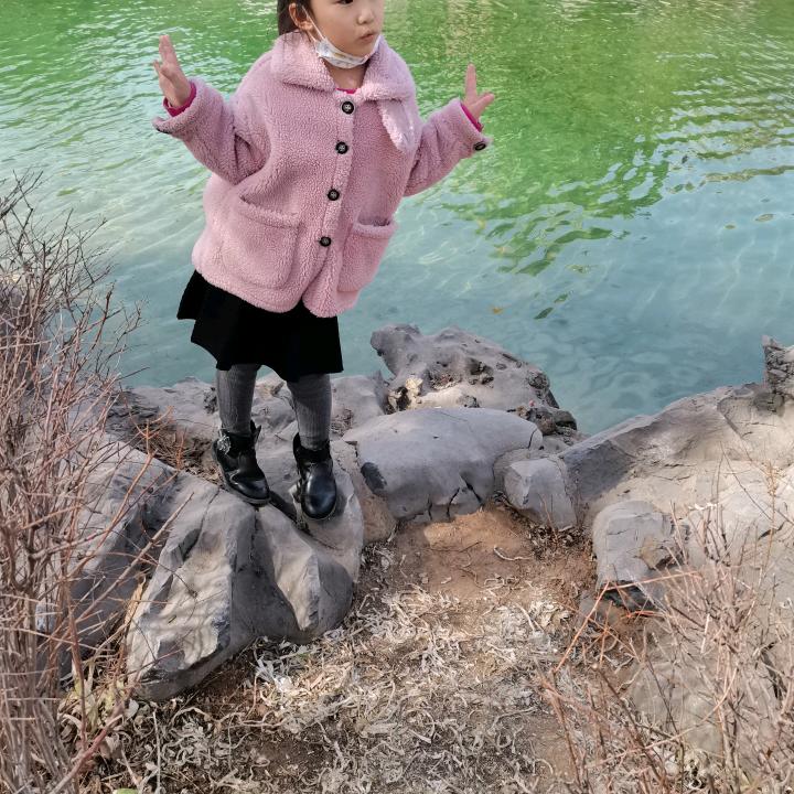 红尘很深，人世浮华