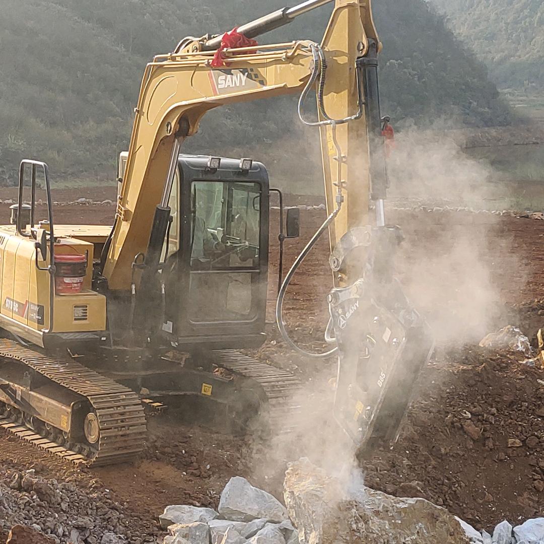 挖机，装载机 出租大中小型，需要 私信