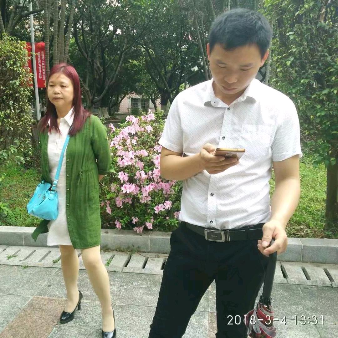 不潮不帅不是富二代