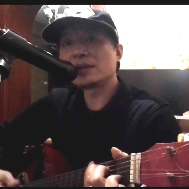 建哥：业余音乐人