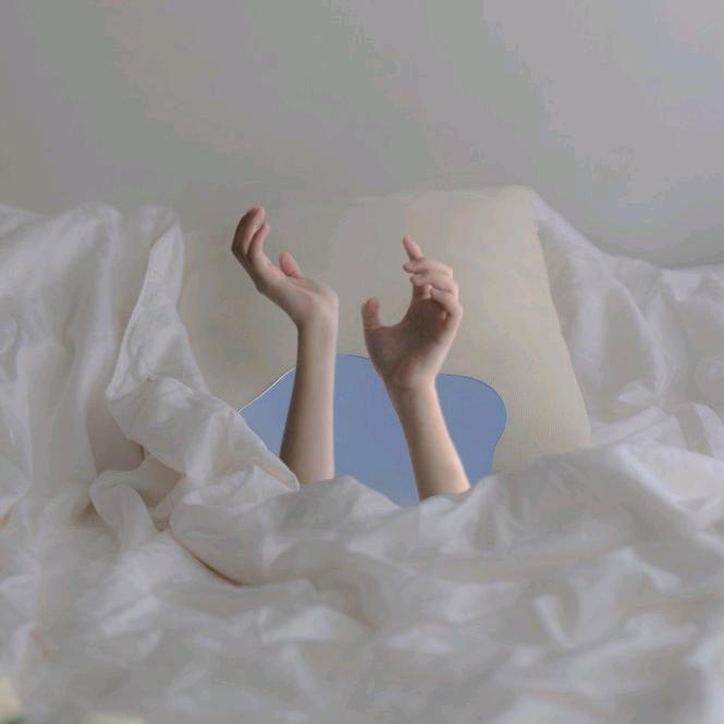 爱傻笑的小疯子（已赴宴